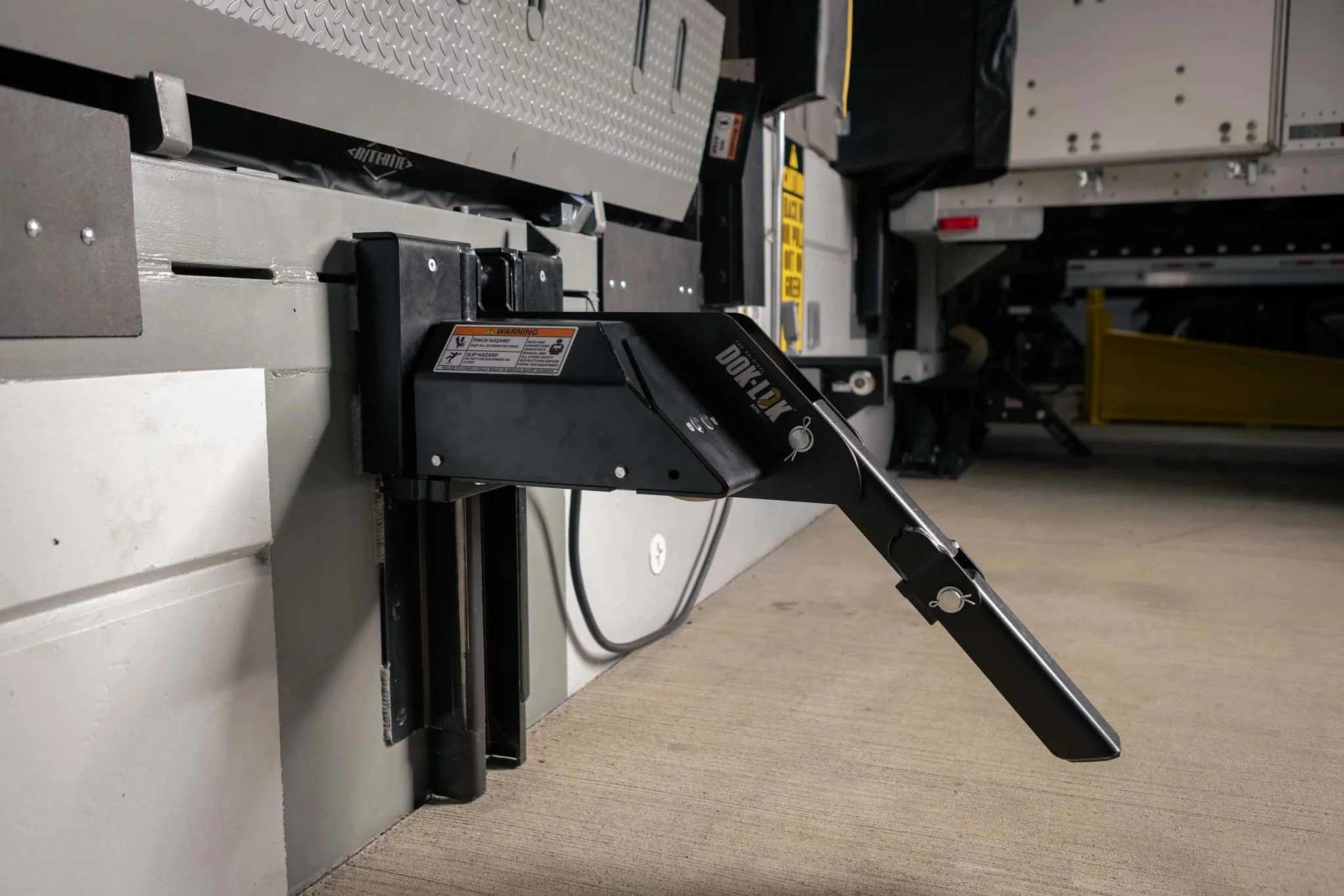 Gancho Retenedor Rite Hite RHR-1100 Rotating Hook Restraint