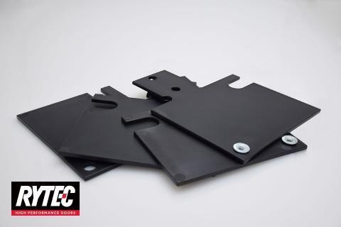 Pestaña Breakaway RYTEC moldeada negra