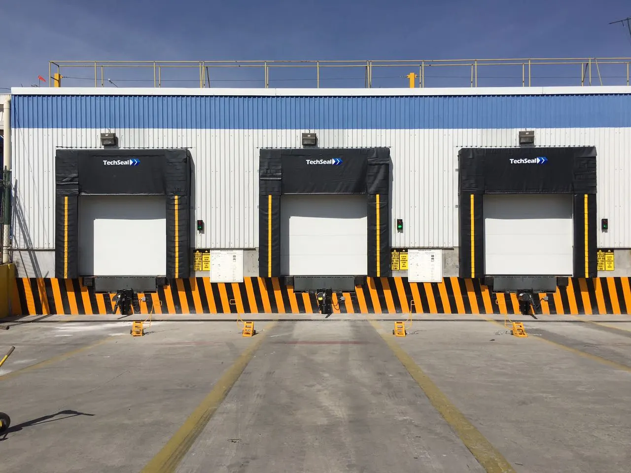 Sellos de andén para ahorro energético y cadena de frío